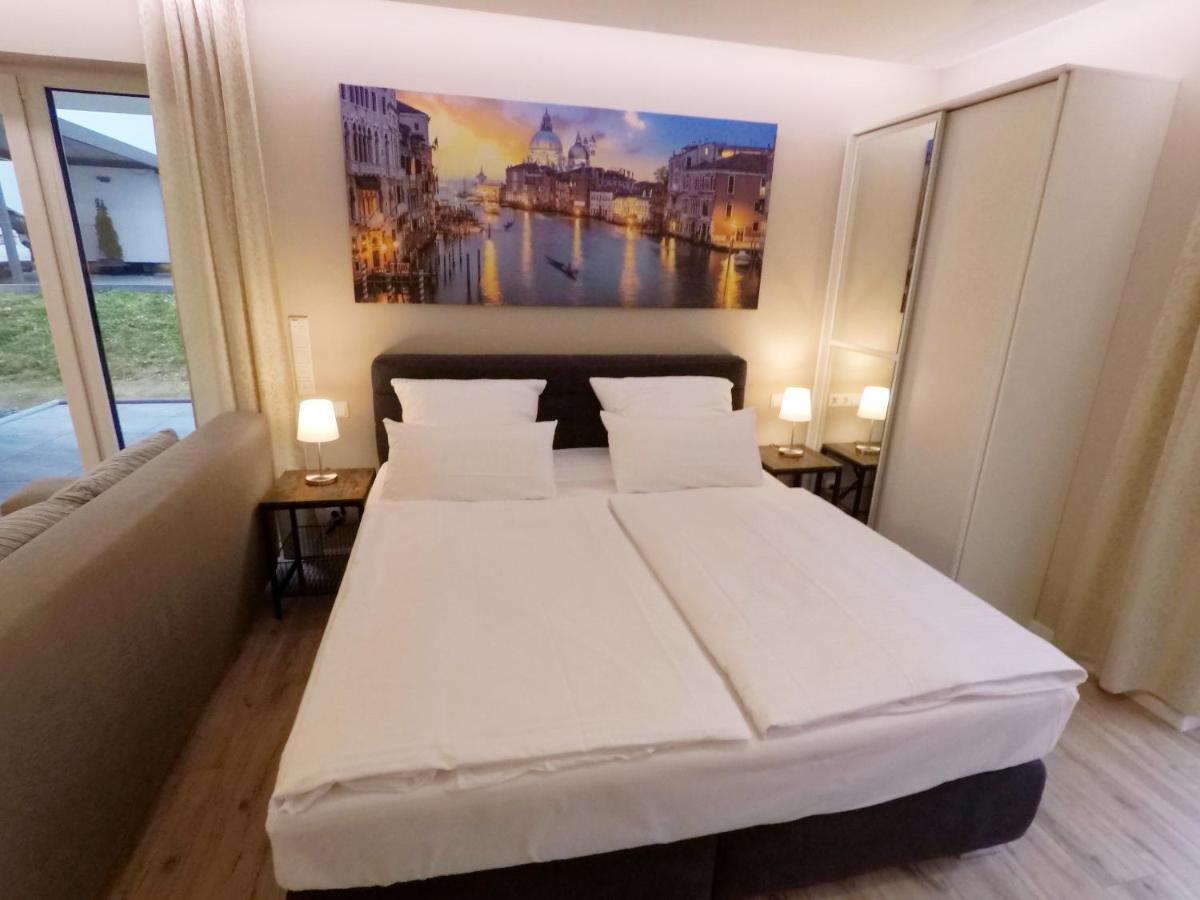 -Neubau- 68 Qm 2-Zimmer-Wohnung フルダ エクステリア 写真